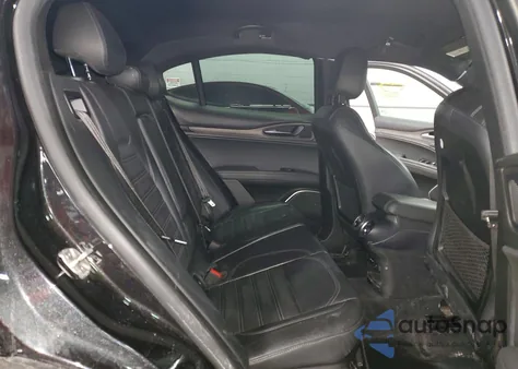 2018 Alfa Romeo Stelvio Ti Sport z USA, uszkodzony, nr VIN ZASFAKNN0J7B72701